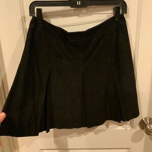 Never worn once! Suede black pleated Alice&Olivia skirt